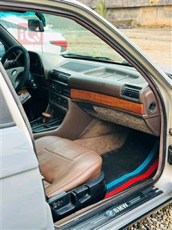 بي ام دبليو الفئة 7